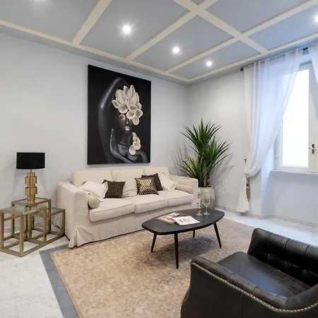 Divo - Spanish Steps Apartment