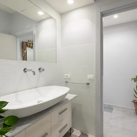 Divo - Spanish Steps