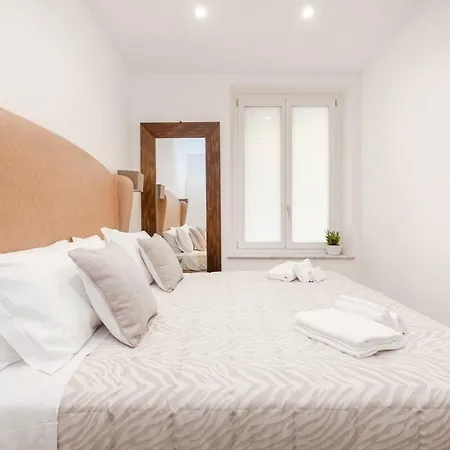 Divo - Spanish Steps * روما